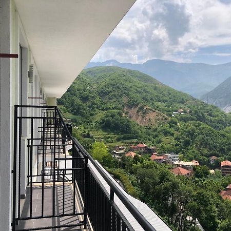 Bujtina Vrenezi Hotell Peshkopi Eksteriør bilde