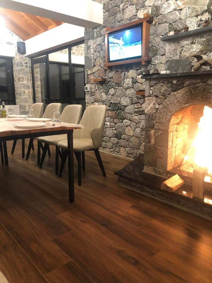 Bujtina Vrenezi Hotell Peshkopi Eksteriør bilde
